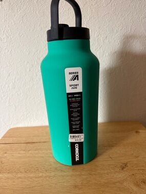 Corkcicle Sport Jug in Teal with Black Lid